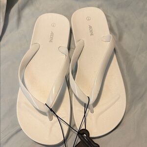 Adore Women's Classic White Sandals
